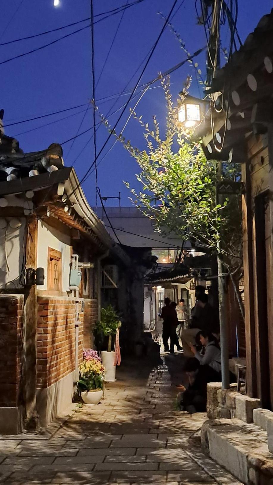 Hanok Guesthouse Nuha Сеул Экстерьер фото