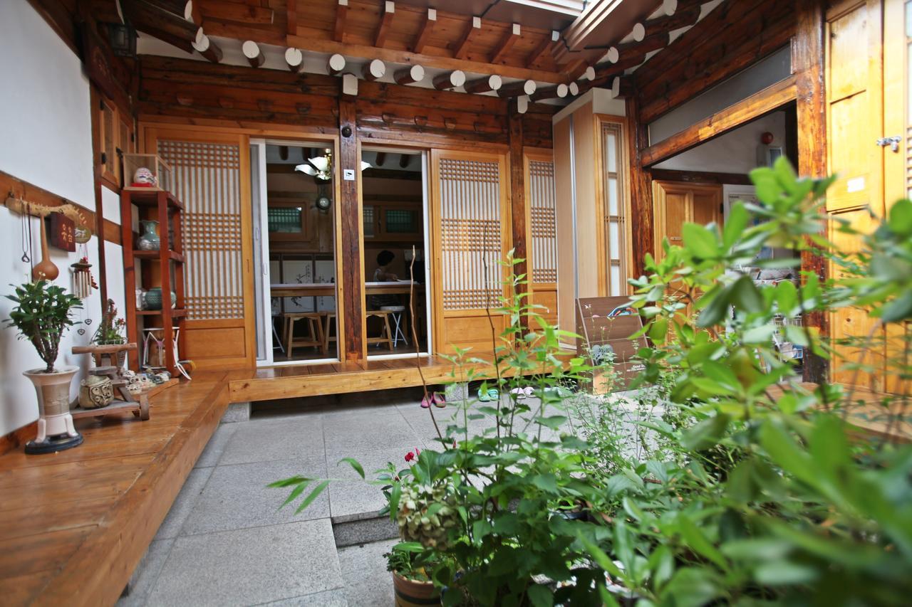 Hanok Guesthouse Nuha Сеул Экстерьер фото